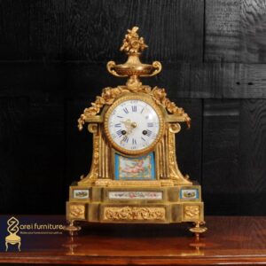 clock 8